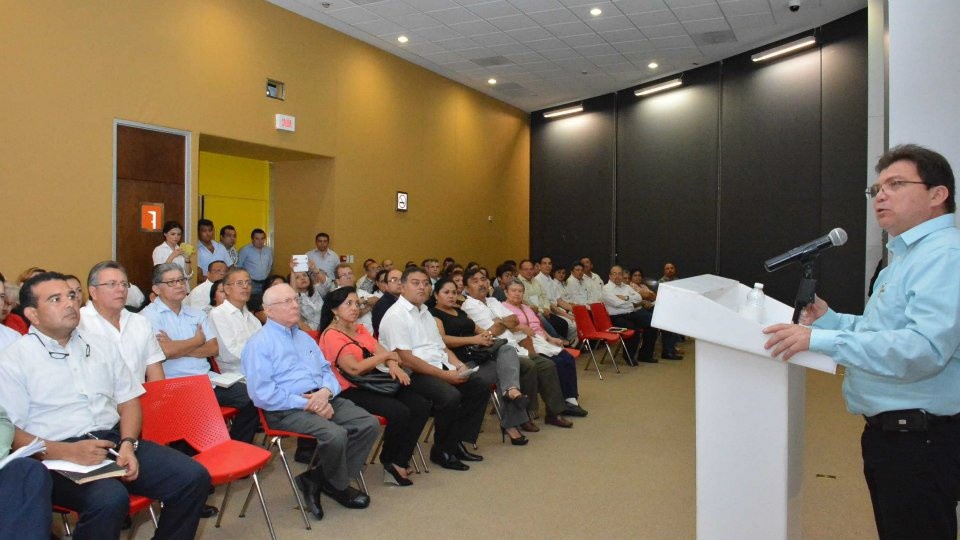 Imparten ponencia del nuevo Sistema de Justicia Penal a profesionales de la salud Imparten ponencia del nuevo Sistema de Justicia Penal a profesionales de la salud