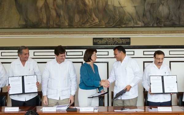 Profeco suscribe convenios para incrementar su presencia en el Estado Profeco suscribe convenios para incrementar su presencia en el Estado