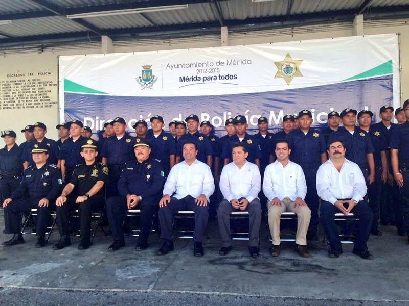 Mérida ya cuenta con 50 policías municipales más Mérida ya cuenta con 50 policías municipales más