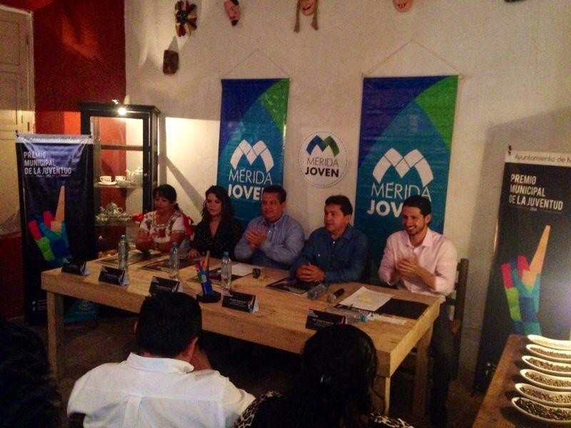 Presentan la convocatoria al Premio Municipal de la Juventud 2014 Presentan la convocatoria al Premio Municipal de la Juventud 2014