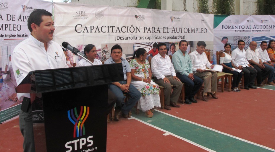 Entregan recursos en el sur del Estado Entregan recursos en el sur del Estado