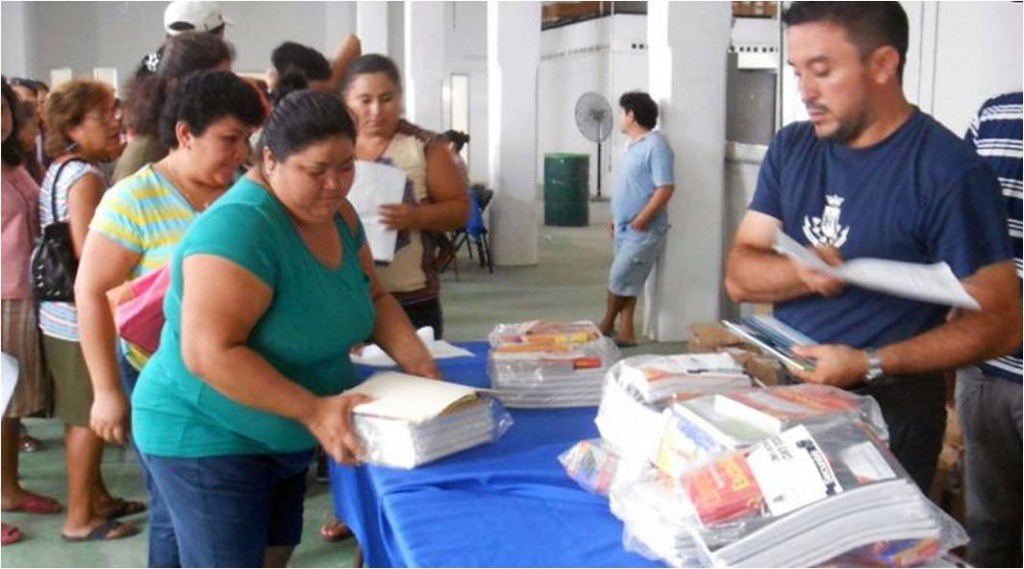 El Ayuntamiento de Mérida entregó 3,350 paquetes escolares El Ayuntamiento de Mérida entregó 3,350 paquetes escolares