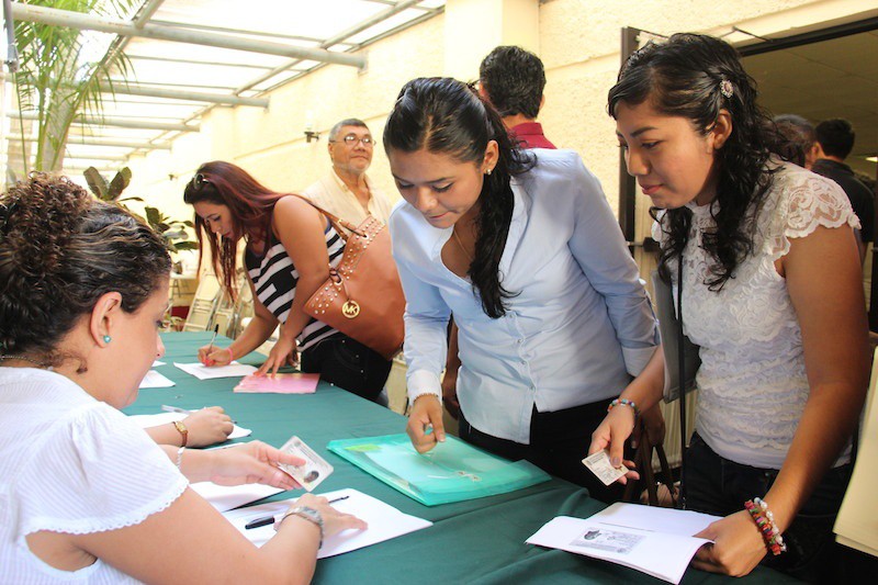 Segey entregó 20 plazas y 760 horas para maestros de secundaria Segey entregó 20 plazas y 760 horas para maestros de secundaria
