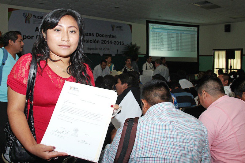 Aumenta el número de maestros que ingresa al servicio profesional docente Aumenta el número de maestros que ingresa al servicio profesional docente
