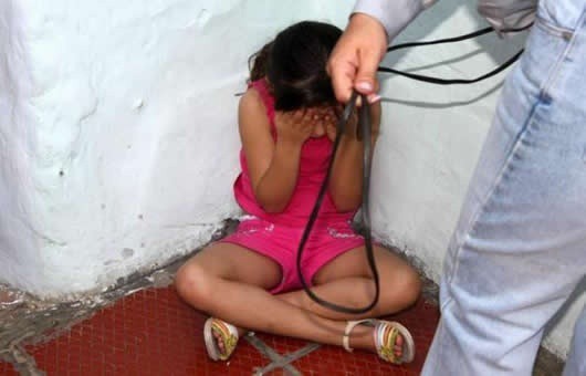 En 2014 ha habido más de 2 mil denuncias por maltrato infantil En 2014 ha habido más de 2 mil denuncias por maltrato infantil