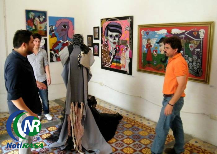 Inauguran una exposición de arte juvenil Inauguran una exposición de arte juvenil