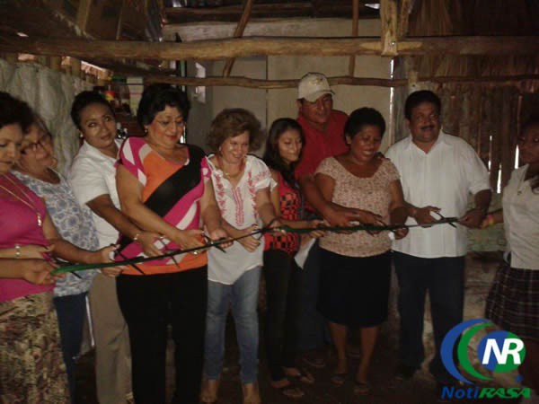 Inauguran en comisarías de Tizimín 80 baños ecológicos y una biblioteca Inauguran en comisarías de Tizimín 80 baños ecológicos y una biblioteca
