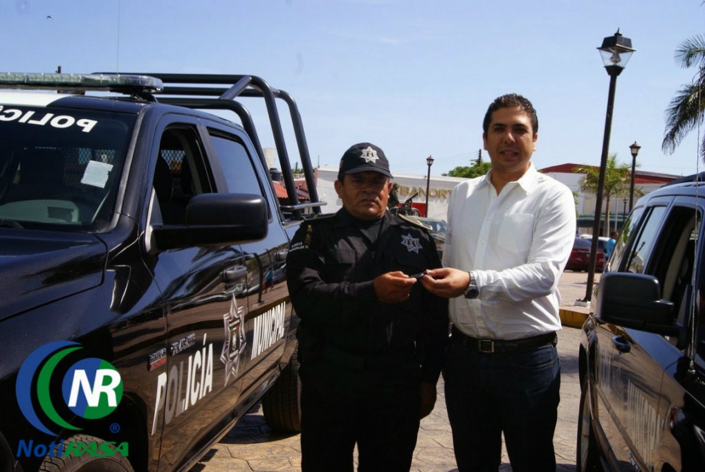 Entregan nuevo equipamiento a la policía de Progreso Entregan nuevo equipamiento a la policía de Progreso