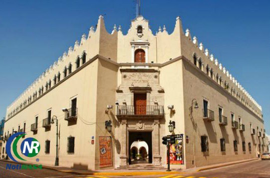 La UADY ofrecerá más de 400 becas a estudiantes de nivel licenciatura La UADY ofrecerá más de 400 becas a estudiantes de nivel licenciatura
