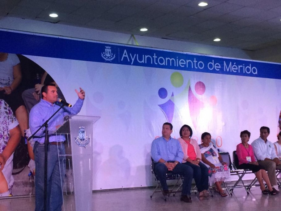 Buscan estrategias para mejorar el Desarrollo Integral de Mérida Buscan estrategias para mejorar el Desarrollo Integral de Mérida