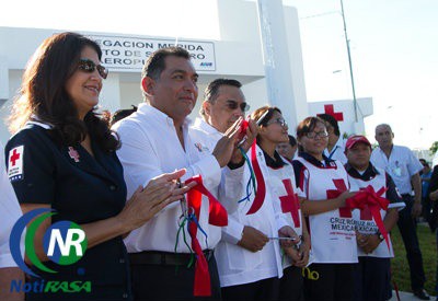Instala Cruz Roja módulo de auxilio en el Aeropuerto Internacional de Mérida Instala Cruz Roja módulo de auxilio en el Aeropuerto Internacional de Mérida