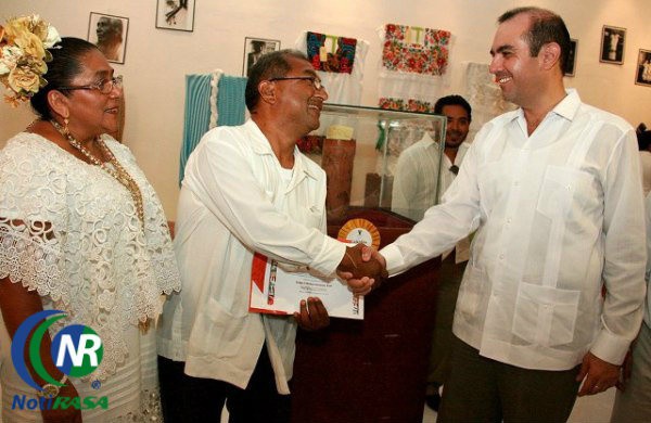 Premian a los ganadores del III Concurso Estatal de Artesanías 2014 Premian a los ganadores del III Concurso Estatal de Artesanías 2014