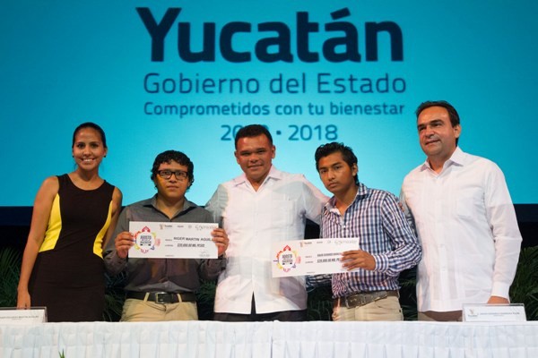 Entregan apoyo por 6 millones a emprendedores Entregan apoyo por 6 millones a emprendedores