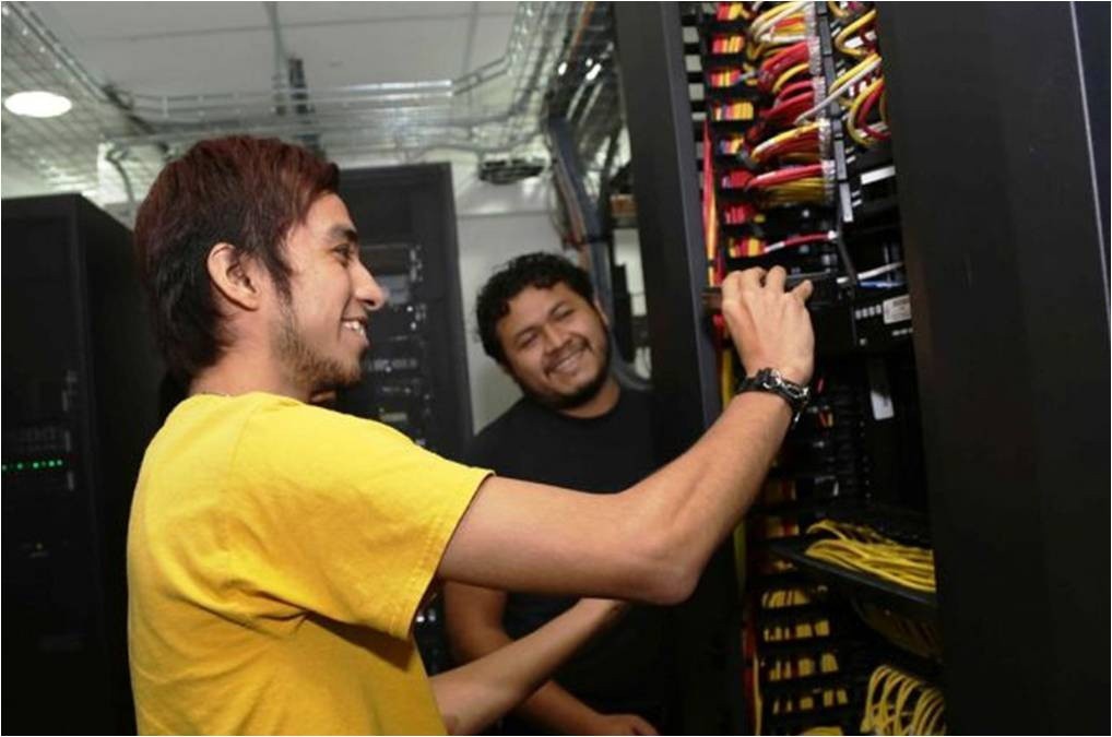 Más de 1,500 jóvenes han realizado su servicio en el Ayuntamiento de Mérida Más de 1,500 jóvenes han realizado su servicio en el Ayuntamiento de Mérida