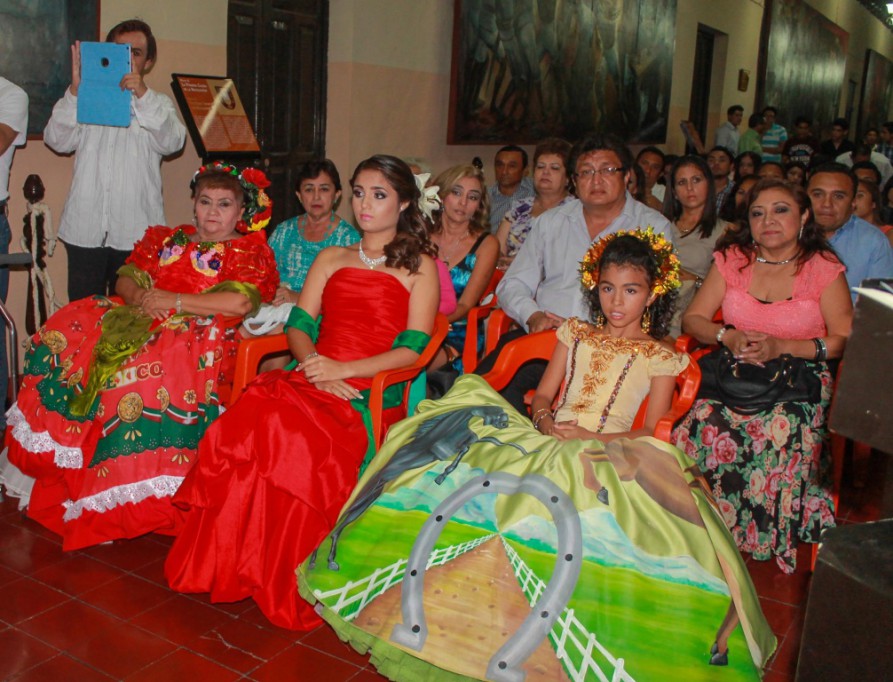 Ayuntamiento de Valladolid presenta a reinas de fiestas patrias 2014 Ayuntamiento de Valladolid presenta a reinas de fiestas patrias 2014