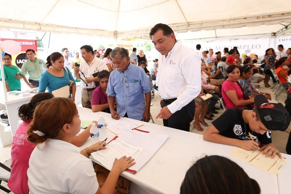 Promueven bienestar con oferta de empleo Promueven bienestar con oferta de empleo