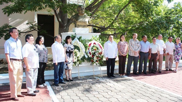 Conmemoran 57 aniversario luctuoso del ilustre poeta Antonio Mediz Bolio Conmemoran 57 aniversario luctuoso del ilustre poeta Antonio Mediz Bolio