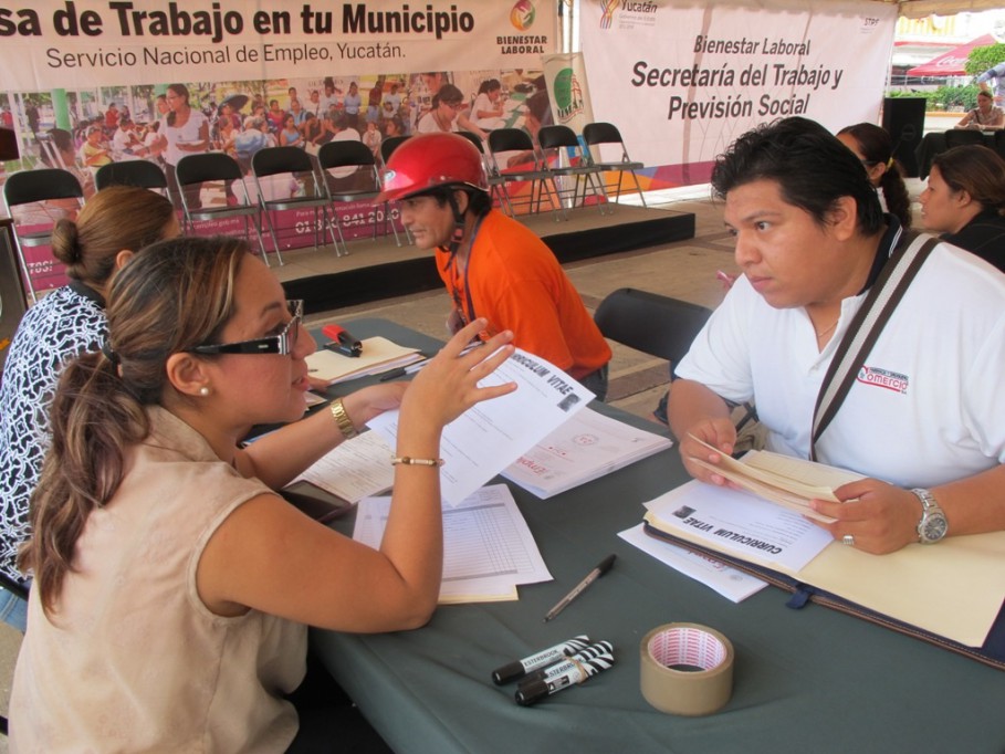 Ofrecieron 300 plazas laborales en Umán Ofrecieron 300 plazas laborales en Umán