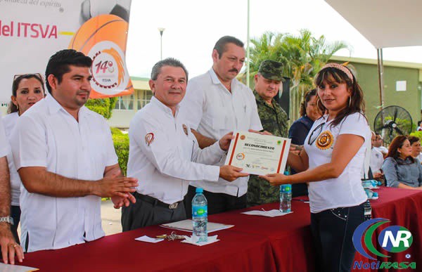 Instituto tecnológico superior de Valladolid celebró 14° años de fundación Instituto tecnológico superior de Valladolid celebró 14° años de fundación