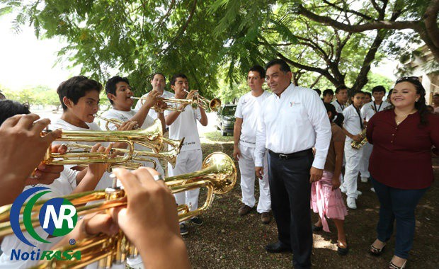 Apoyan a los jóvenes músicos del programa “Yucatán Suena a Bienestar” Apoyan a los jóvenes músicos del programa “Yucatán Suena a Bienestar”