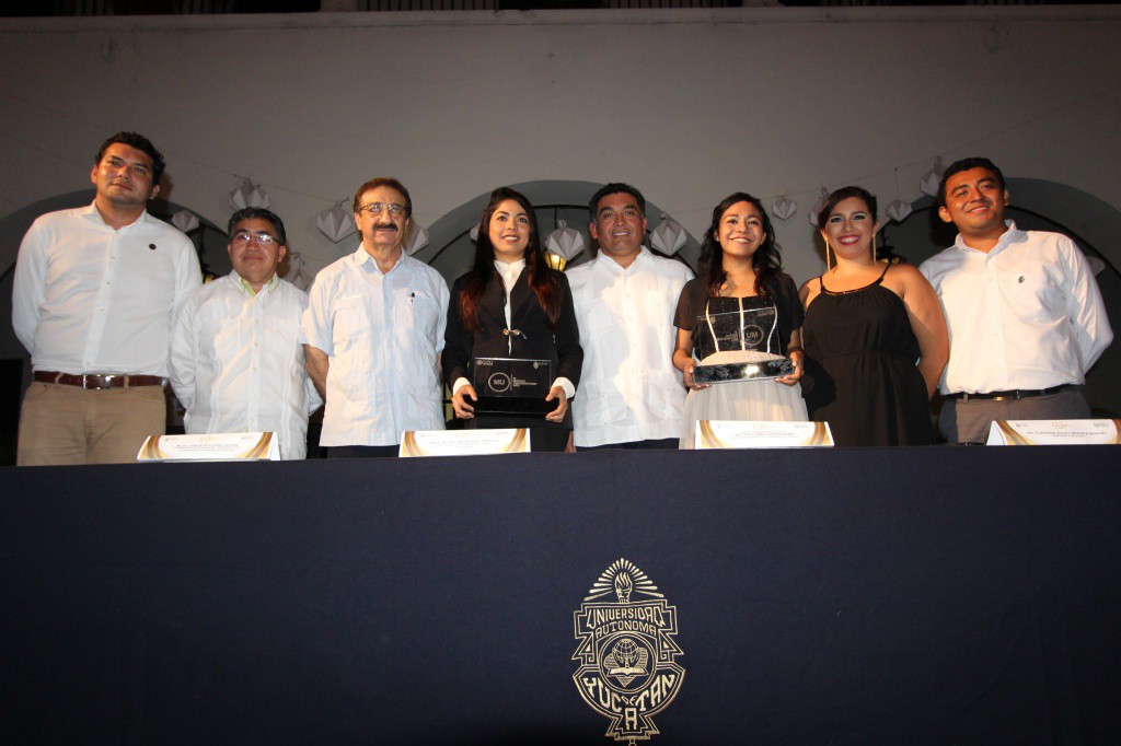 La nueva federación universitaria reconoce a los mejores alumnos de la UADY La nueva federación universitaria reconoce a los mejores alumnos de la UADY