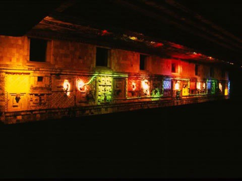 Ya comenzaron las reparaciones del luz y sonido de Uxmal Ya comenzaron las reparaciones del luz y sonido de Uxmal