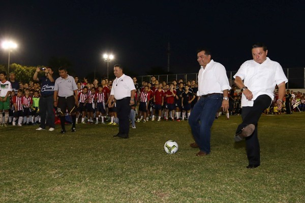Inaugura Víctor Caballero La LXV Liga de Fútbol "Marcelino Champagnat A.C." Inaugura Víctor Caballero La LXV Liga de Fútbol "Marcelino Champagnat A.C."