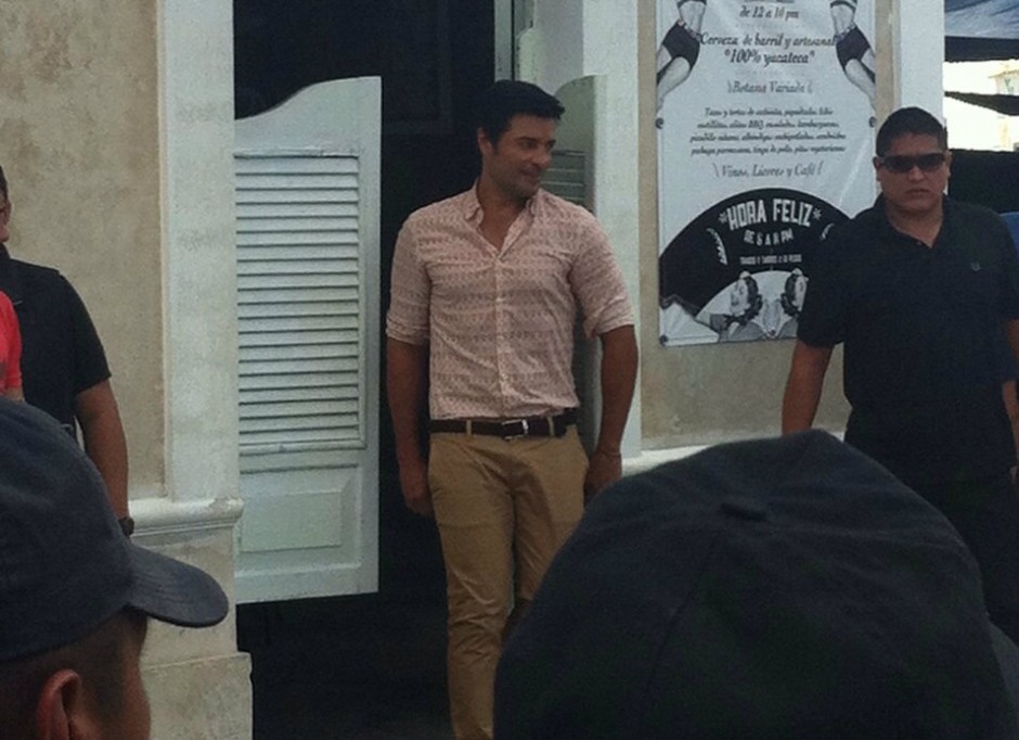 Caos vial, gritos y alboroto causa Chayanne en tierras yucatecas Caos vial, gritos y alboroto causa Chayanne en tierras yucatecas