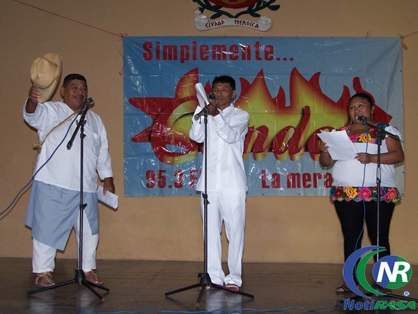 Candela Valladolid festeja 9 años del programa T’abe k’aak’o Candela Valladolid festeja 9 años del programa T’abe k’aak’o