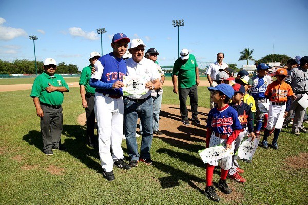 Este domingo se realizó el juego de las Estrellas de la Liga Yucatá de Béisbol Este domingo se realizó el juego de las Estrellas de la Liga Yucatá de Béisbol