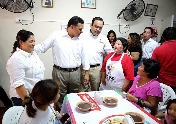 En 2015 continuarán con el programa Comedor del Bienestar En 2015 continuarán con el programa Comedor del Bienestar