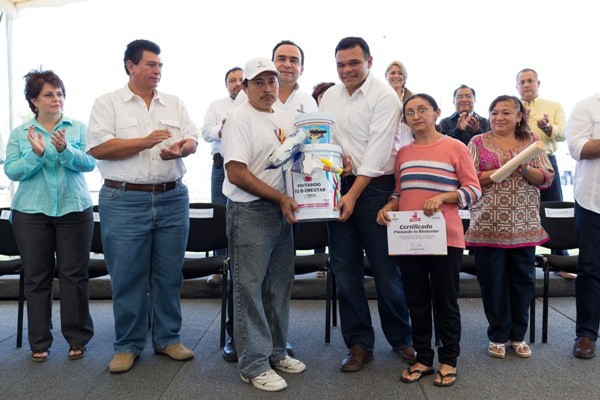 Inicia el programa "Pintando tu Bienestar" en polígono 108 Inicia el programa "Pintando tu Bienestar" en polígono 108