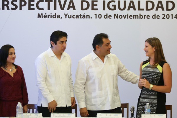 Se ejercen en Yucatán recursos con enfoque de igualdad de género Se ejercen en Yucatán recursos con enfoque de igualdad de género