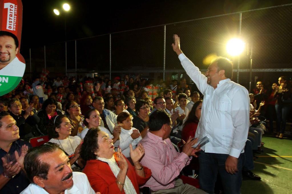 Francisco Torres Rivas se reúne con vecinos del Distrito I