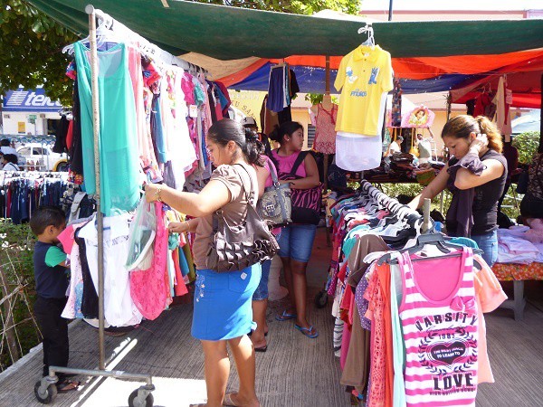 Comienza Expo Comercio del Buen Fin 2014, en Tizimín Comienza Expo Comercio del Buen Fin 2014, en Tizimín