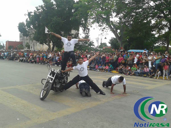Desfile revolucionario en Tizimín Desfile revolucionario en Tizimín
