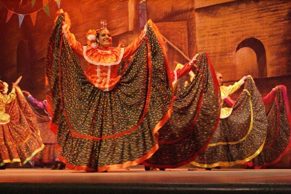Realizan la Fiesta de la Danza en Mérida Realizan la Fiesta de la Danza en Mérida