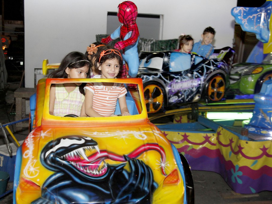 “Viva la Navidad” registra lleno total durante el primer fin de semana de actividades. “Viva la Navidad” registra lleno total durante el primer fin de semana de actividades.