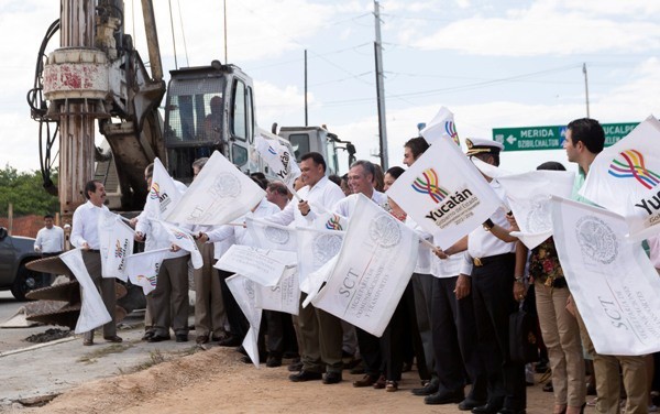 Inicia la construcción del distribuidor vial de acceso al puerto de Progreso Inicia la construcción del distribuidor vial de acceso al puerto de Progreso