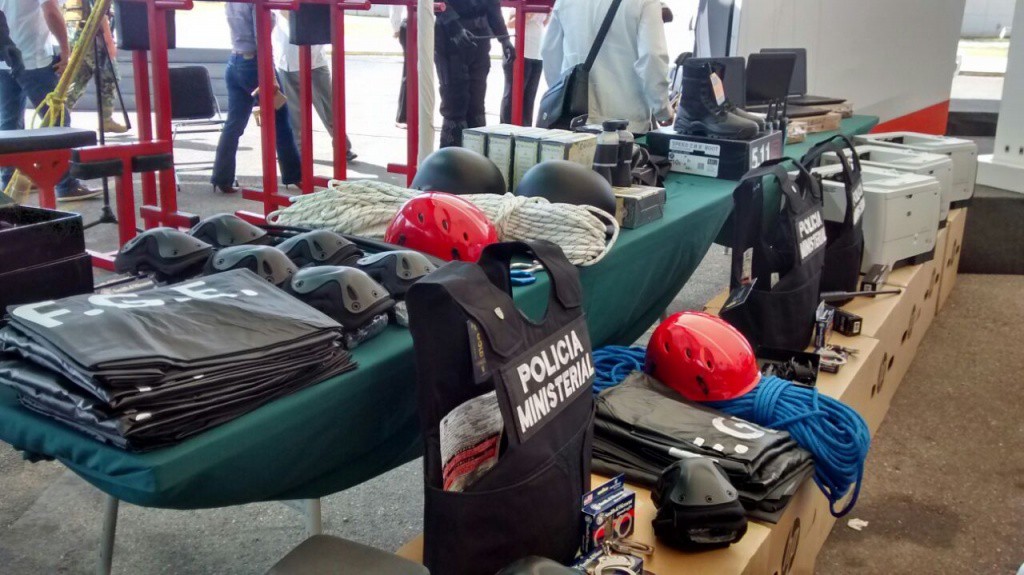 Policías Municipales no perderán su trabajo Policías Municipales no perderán su trabajo