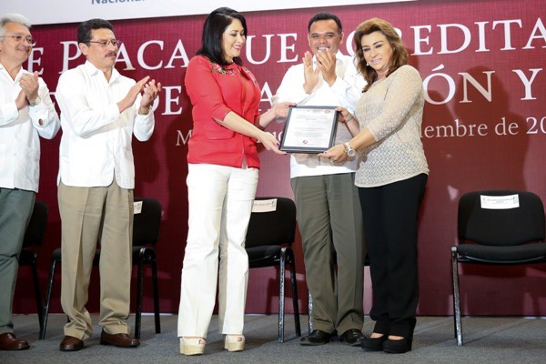 Se reconoce al DIF Estatal como sede de evaluación de competencias laborales de asistencia social Se reconoce al DIF Estatal como sede de evaluación de competencias laborales de asistencia social