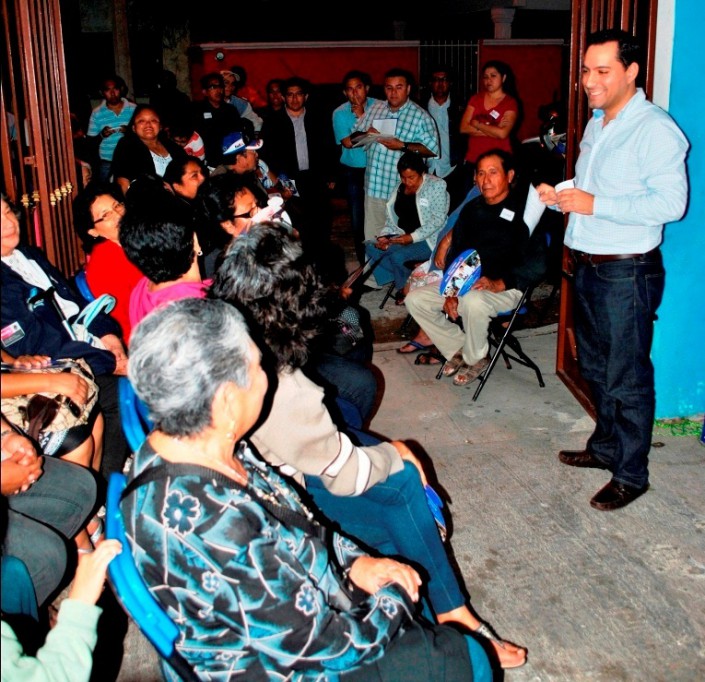 Vecinos de la colonia Nueva Chichén Itzá se quejan del servicio de transporte Vecinos de la colonia Nueva Chichén Itzá se quejan del servicio de transporte