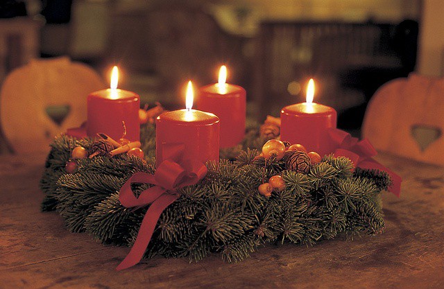 El adviento es el periodo en el que nos preparamos para la Navidad El adviento es el periodo en el que nos preparamos para la Navidad