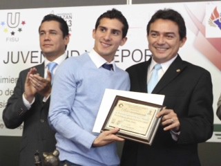 El Senado de la Republica entrego reconocimientos a destacados deportistas El Senado de la Republica entrego reconocimientos a destacados deportistas