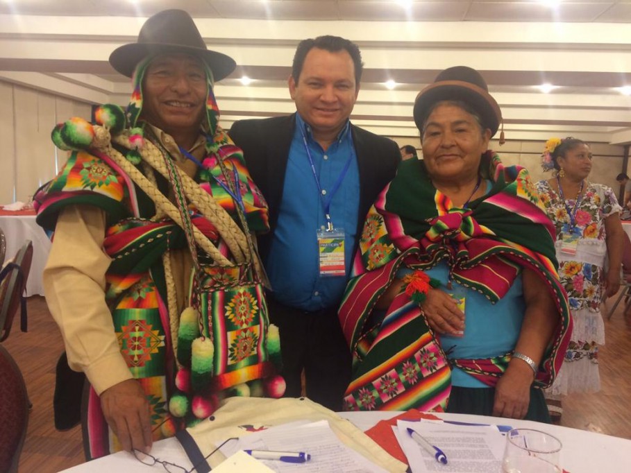 Yucatecos participan en reunión sobre derechos indígenas en Bolivia Yucatecos participan en reunión sobre derechos indígenas en Bolivia