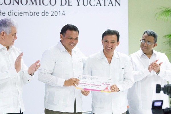 Se entregaron 52 créditos en apoyo a empresas yucatecas Se entregaron 52 créditos en apoyo a empresas yucatecas