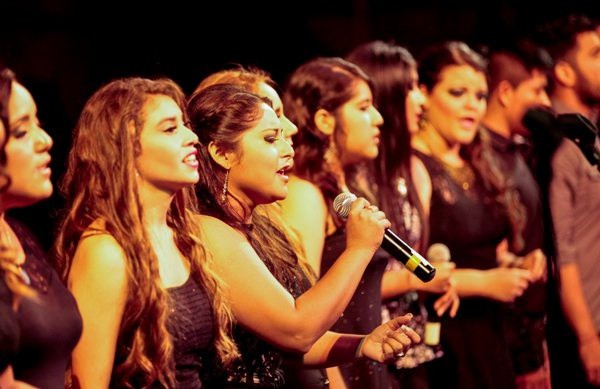Jóvenes universitarios demuestran su talento Jóvenes universitarios demuestran su talento