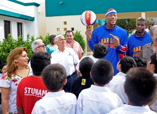 Los Harlem Globetrotters juegan en el Caimede Los Harlem Globetrotters juegan en el Caimede