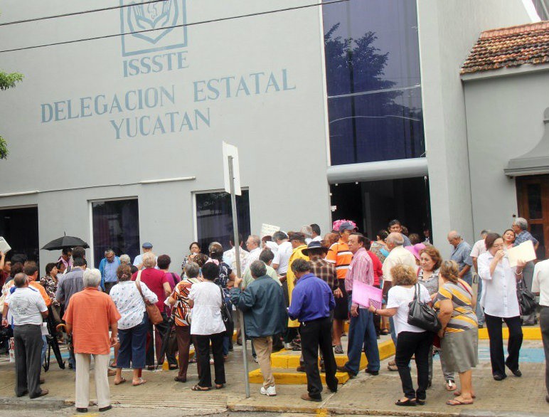 Logran 66 jubilados del ISSSTE les paguen el bono de previsión social multiple Logran 66 jubilados del ISSSTE les paguen el bono de previsión social multiple