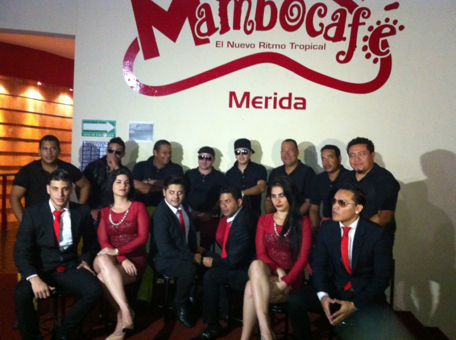 Eddie Santiago "El Rey de la Salsa Romantica" se presentará en Mambo Café Eddie Santiago "El Rey de la Salsa Romantica" se presentará en Mambo Café